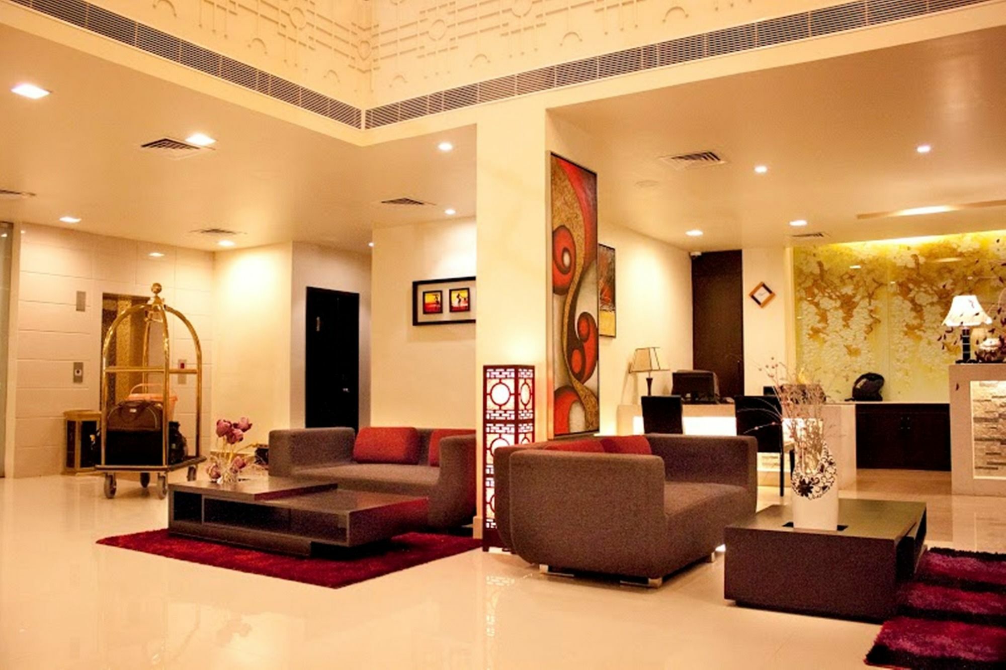 Sara Regency Kumbakonam Exterior foto